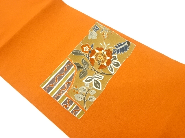 縮緬地金彩花唐草に横段模様刺繍開き名古屋帯（額縁仕立て）